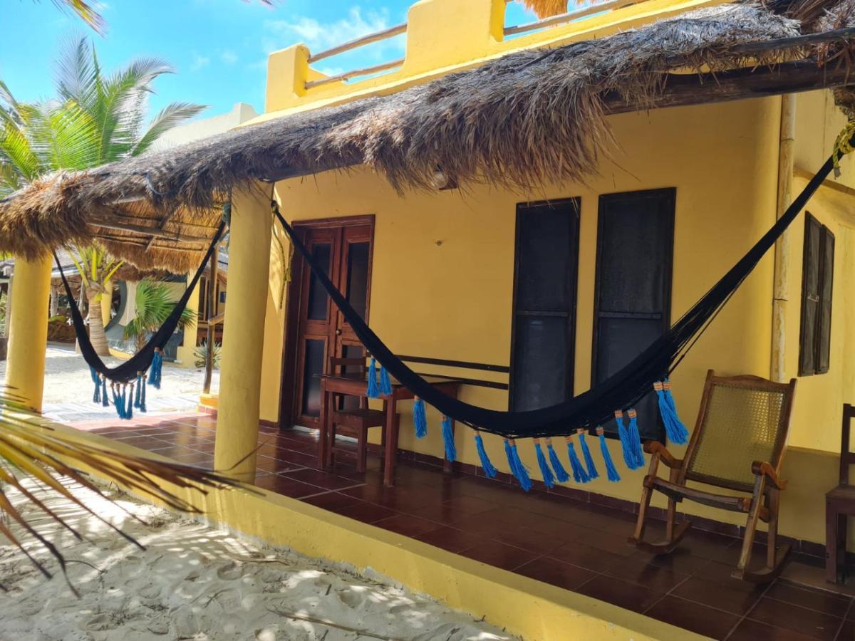 Ecological Hotel Maya Luna Mahahual Esterno foto