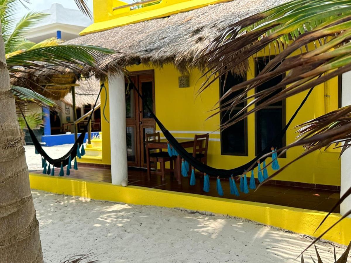 Ecological Hotel Maya Luna Mahahual Esterno foto