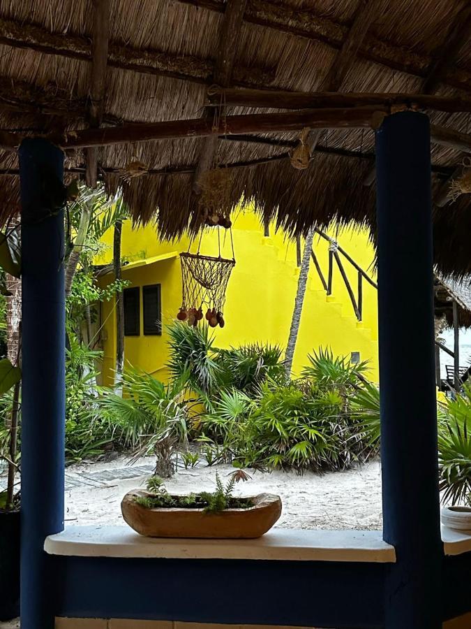 Ecological Hotel Maya Luna Mahahual Esterno foto