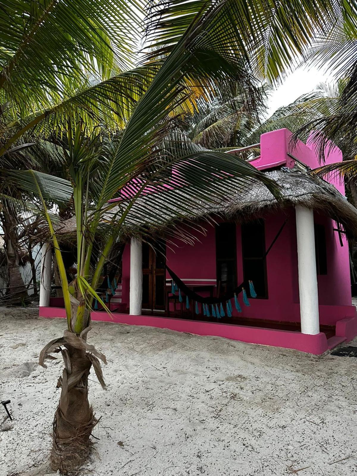 Ecological Hotel Maya Luna Mahahual Esterno foto